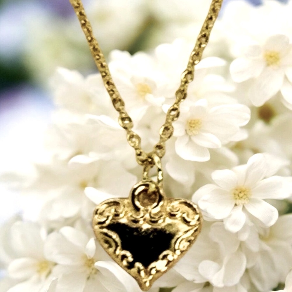 Heart Gold Tone Double Sided With Scrollwork Heart Pendant Necklace Valentine - Picture 2 of 5